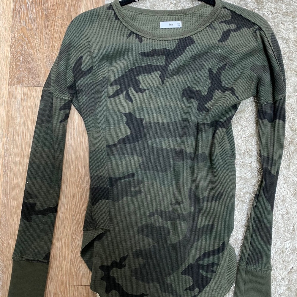 Aritzia long sleeve top